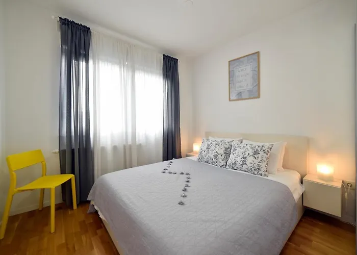 First Class Apartment, Free Parking